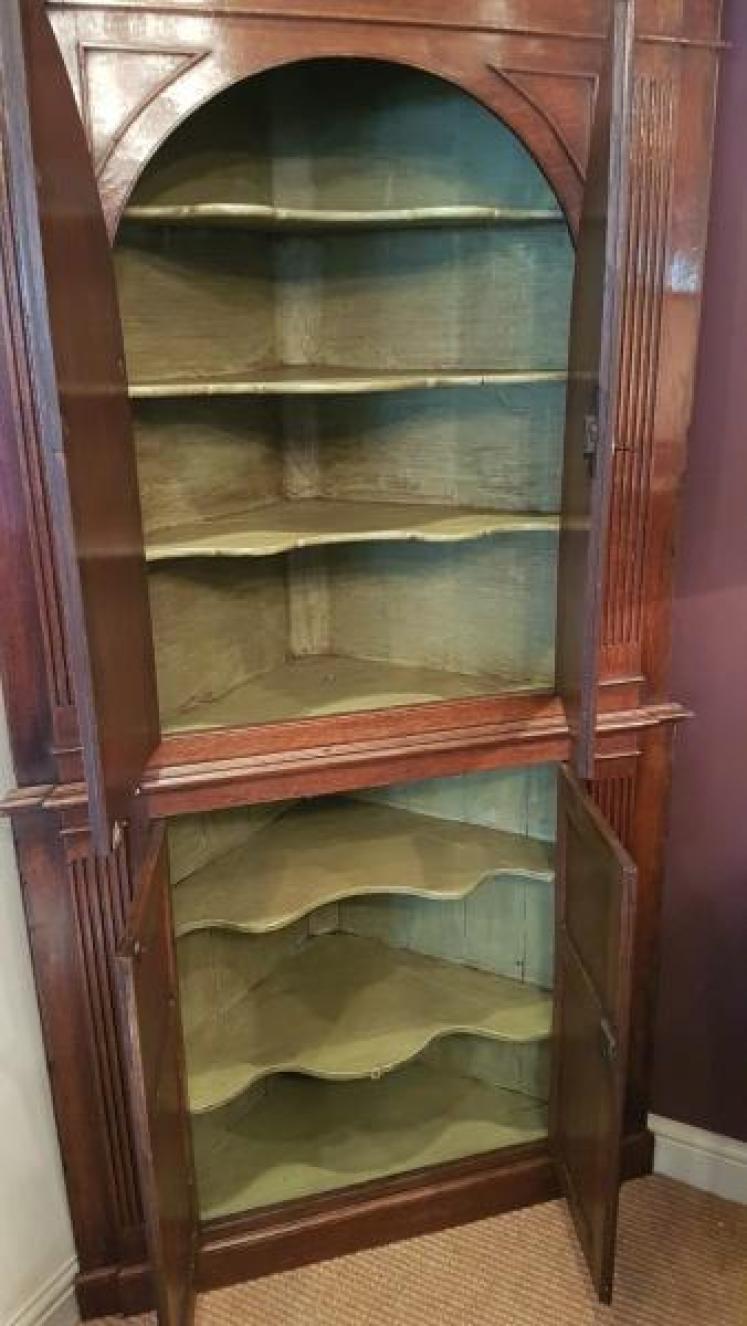 Superb George III Oak Double Corner Cupboard - Image 2