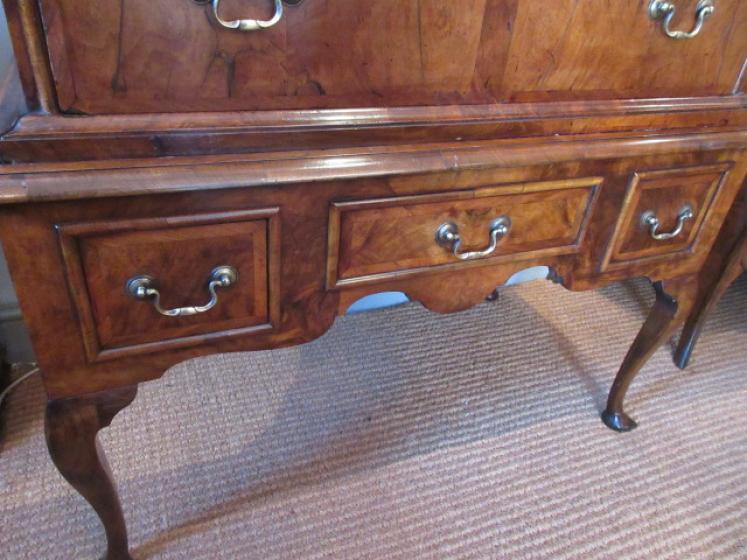 Superb George I Period Walnut Chest on Stand - Image 4
