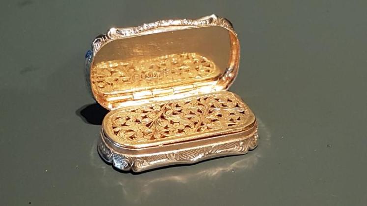 Nathaniel Mills Antique Silver Vinaigrette - Image 2