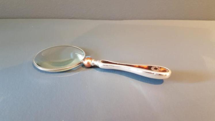 Silver and Tortoise Shell Handle Magnifying Glass - Image 2