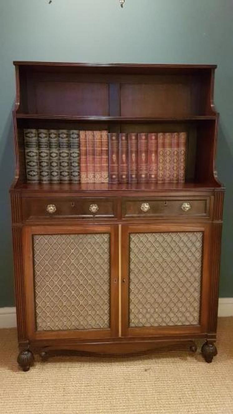 Fine Quality Regency Mahogany Bookcase Cabinet - Image 1