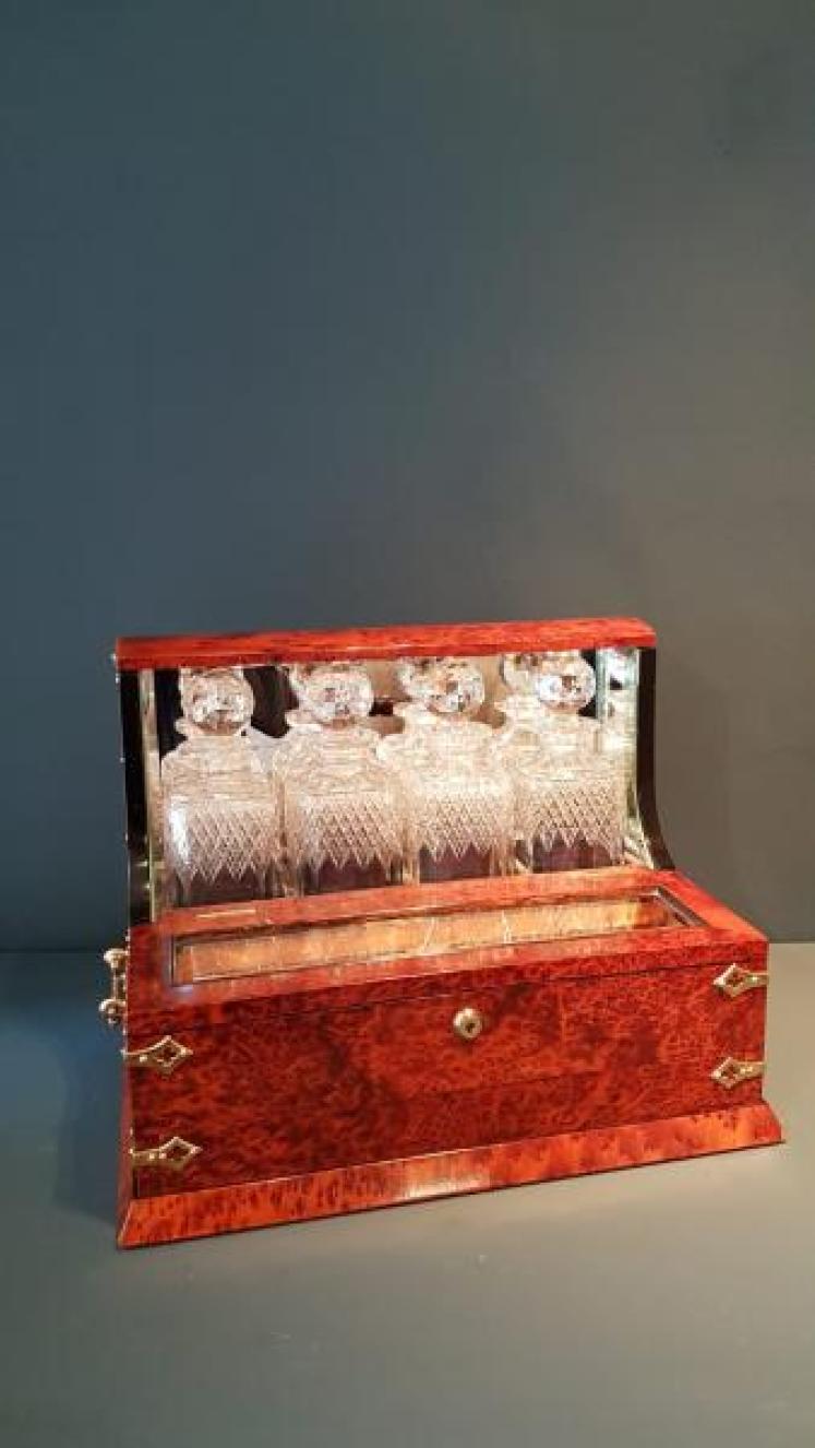 Superb Victorian Amboyna Tantalus Box - Image 1