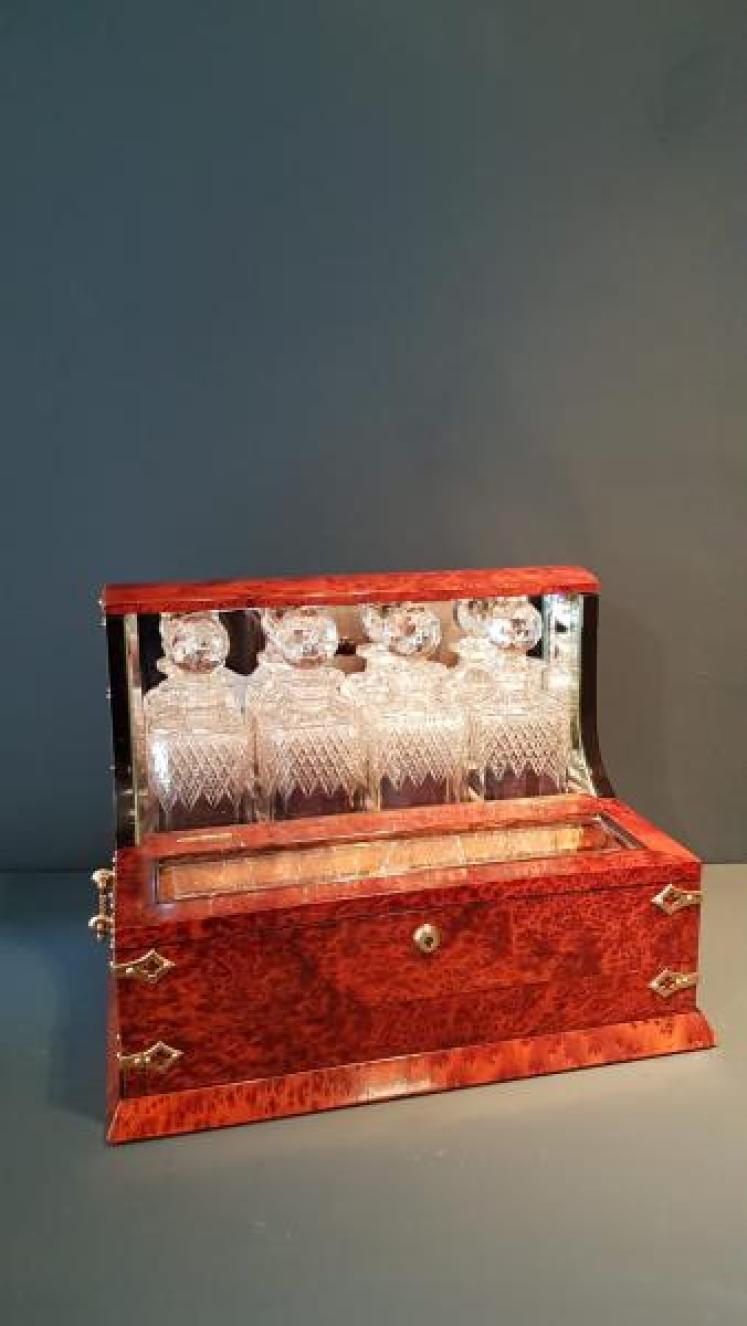 Superb Victorian Amboyna Tantalus Box - Image 7