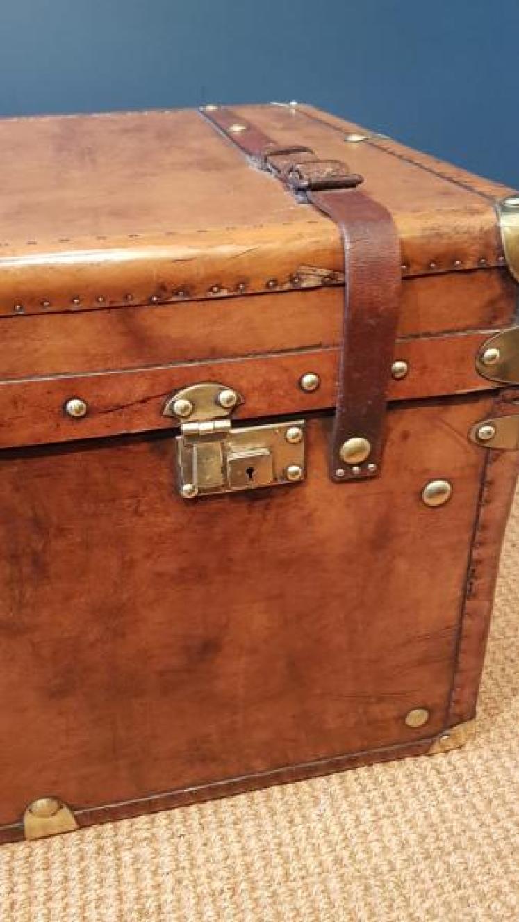 Superb Antique Leather Military Trunk - Image 3