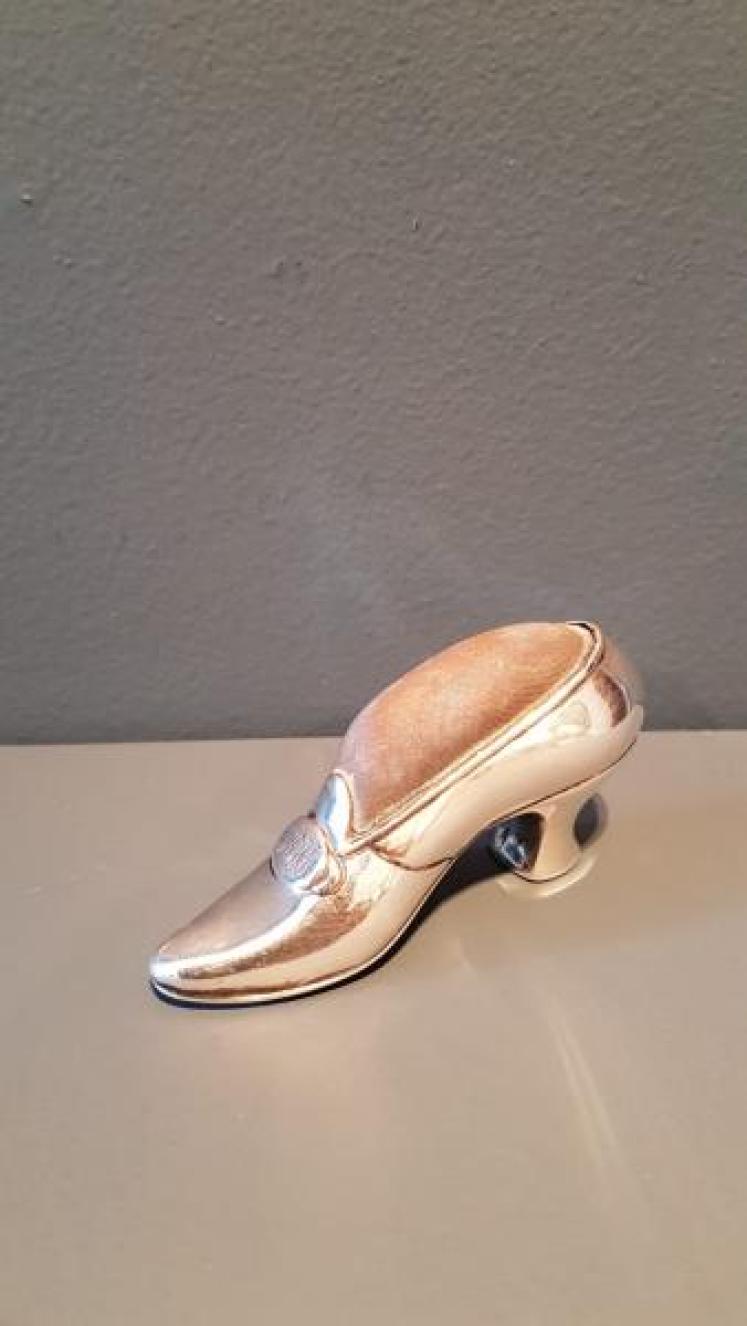 Silver Shoe Pin Cushion - Image 1