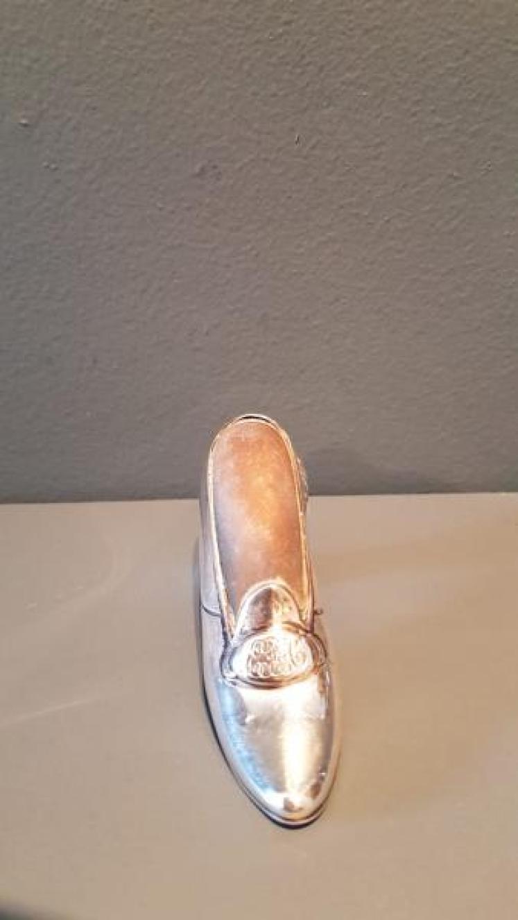 Silver Shoe Pin Cushion - Image 3