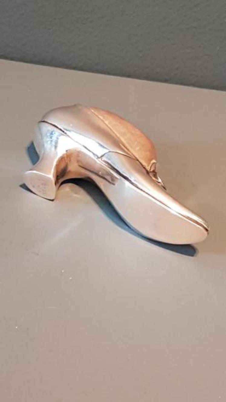 Silver Shoe Pin Cushion - Image 5