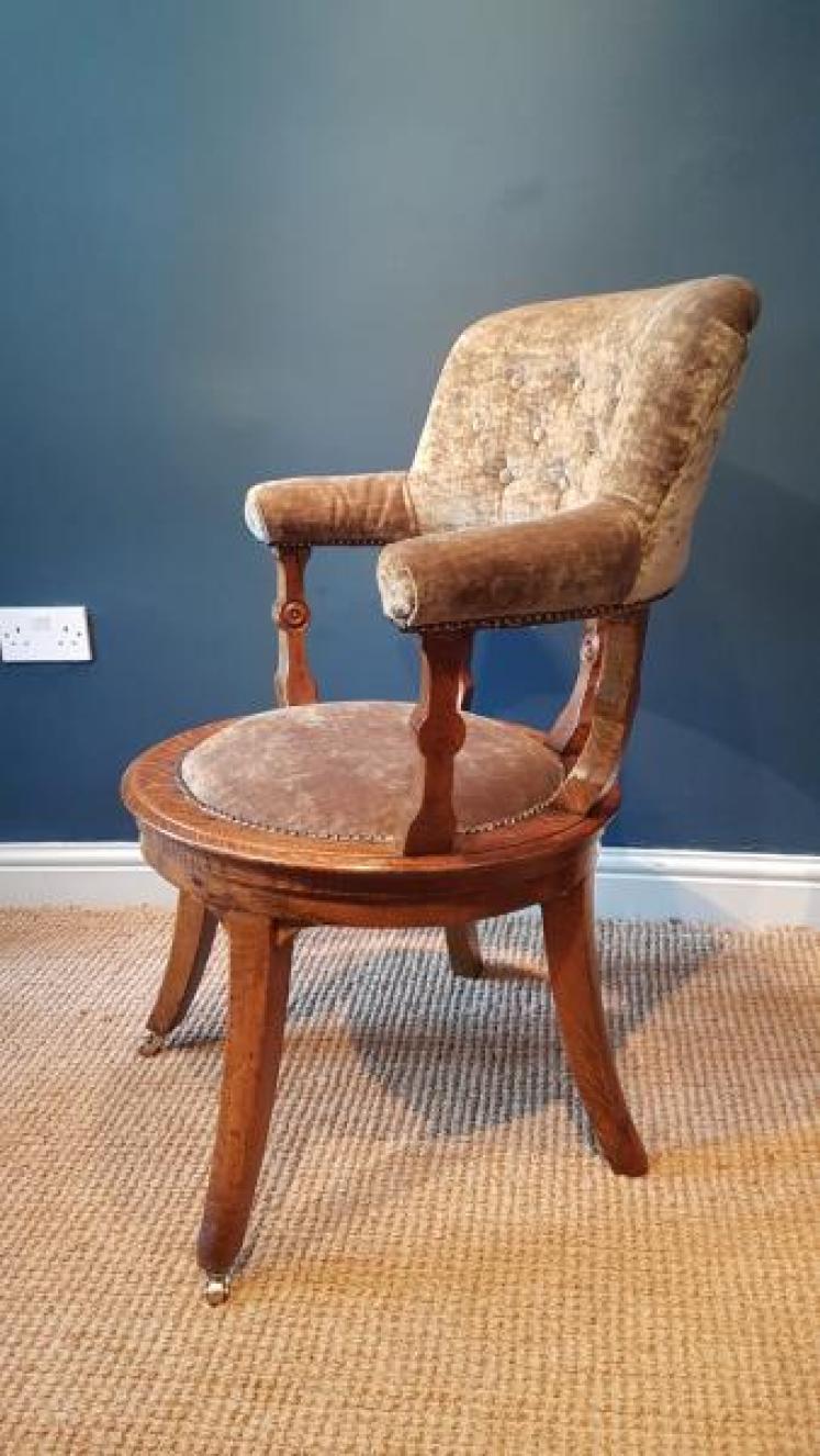 Victorian upholstered Oak Desk Chair - Image 4