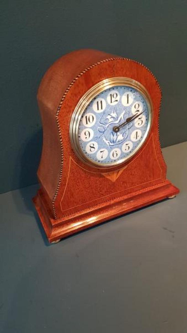 Unusual Edwardian Blue and White Dial Inlaid Mantel Clock - Image 6
