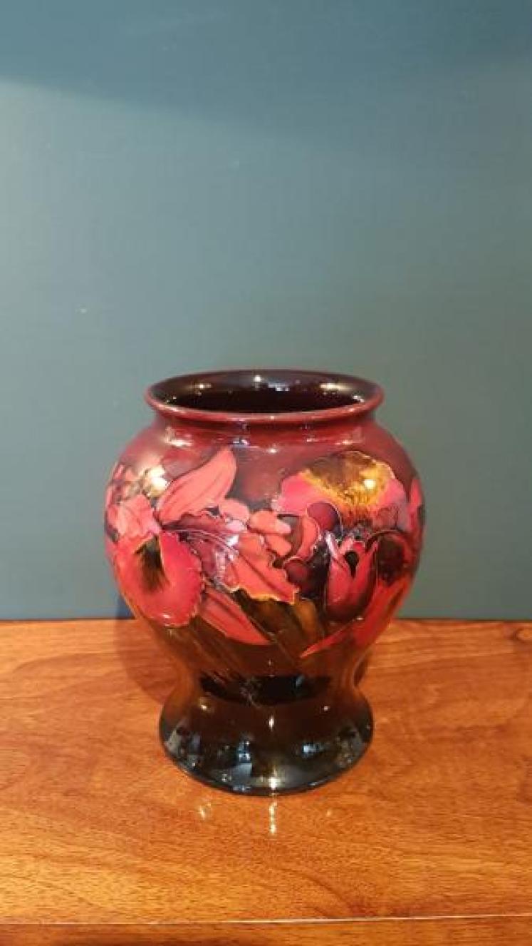 Superb Moorcroft Slipper Orchid Flambe Vase - Image 1