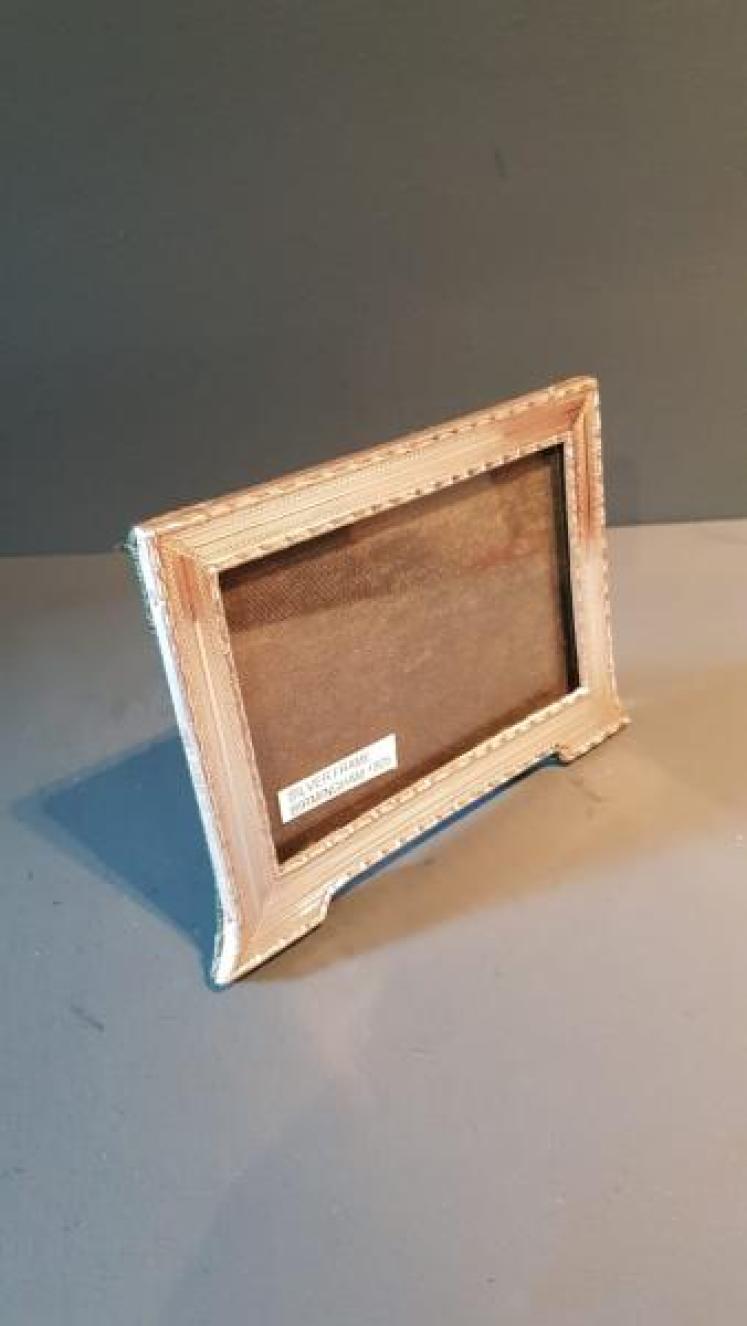 Edwardian Engraved Silver Photo Frame - Image 2