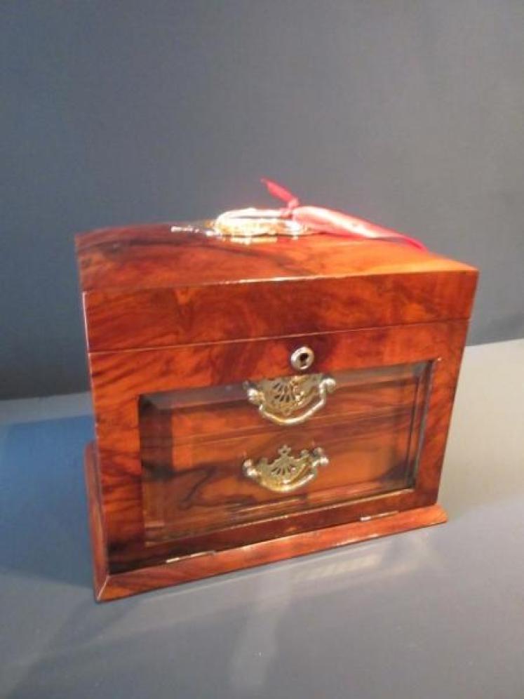 Mid Victorian Figured Walnut Fall Front Jewellery Box - Image 7