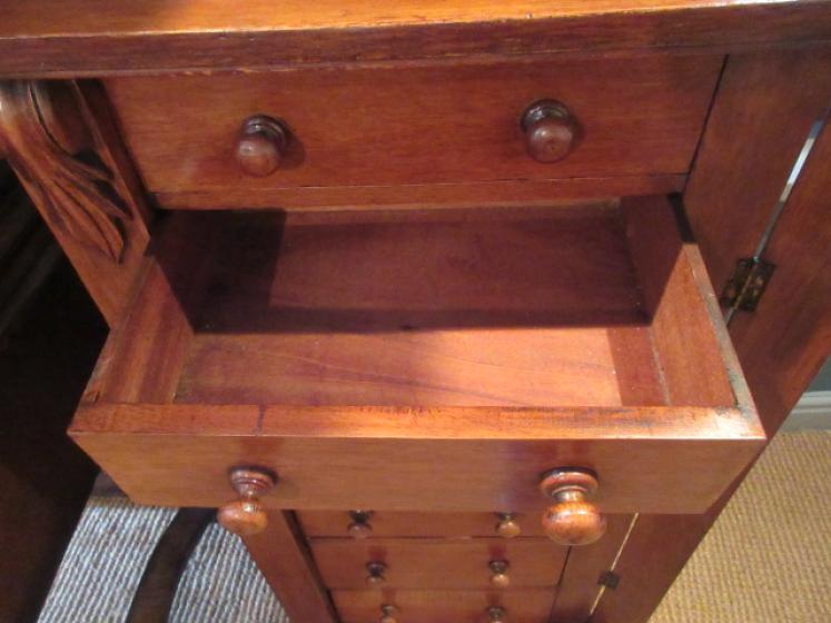 Mid Victorian Polished Oak Wellington Chest - Image 4