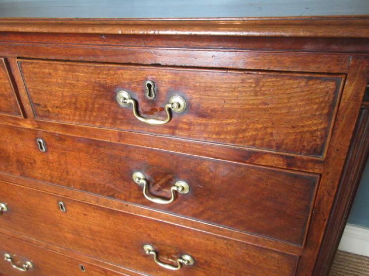George III Period Walnut Chest of Drawers - Image 3