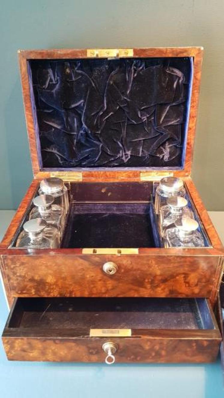 Superb Victorian Walnut and Silver Travelling Box - Image 3