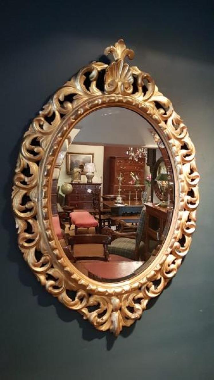 Superb Victorian Timber Gilt Oval Mirror - Image 1