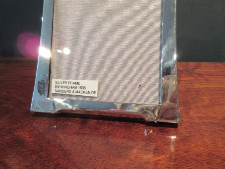 George V Period Silver Shaped Top Photo Frame - Image 2