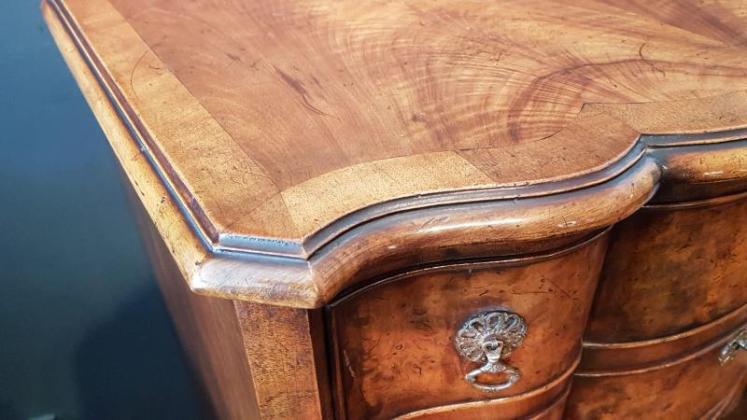 Fine 19th Century Burr Walnut Tallboy - Image 6