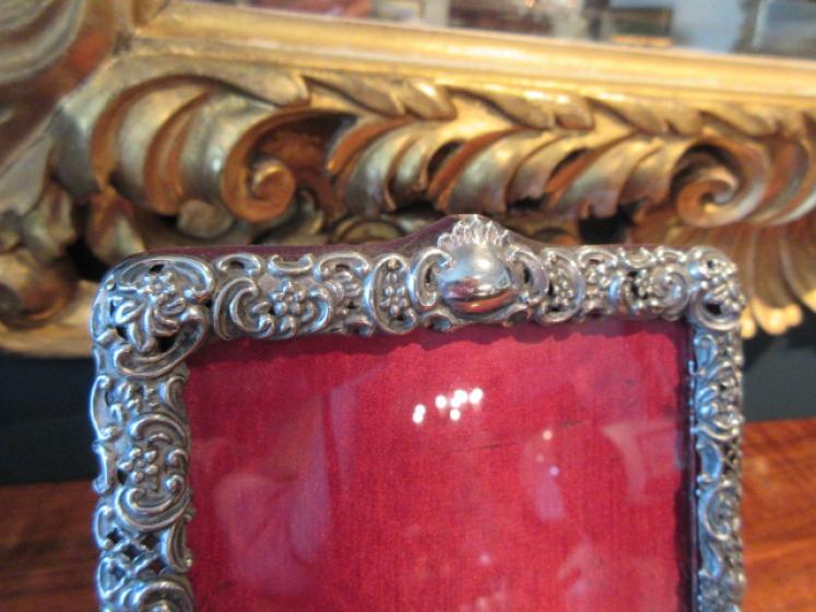 Victorian Silver Decorative Photo Frame - Image 3