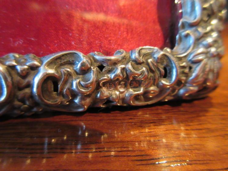 Victorian Silver Decorative Photo Frame - Image 6