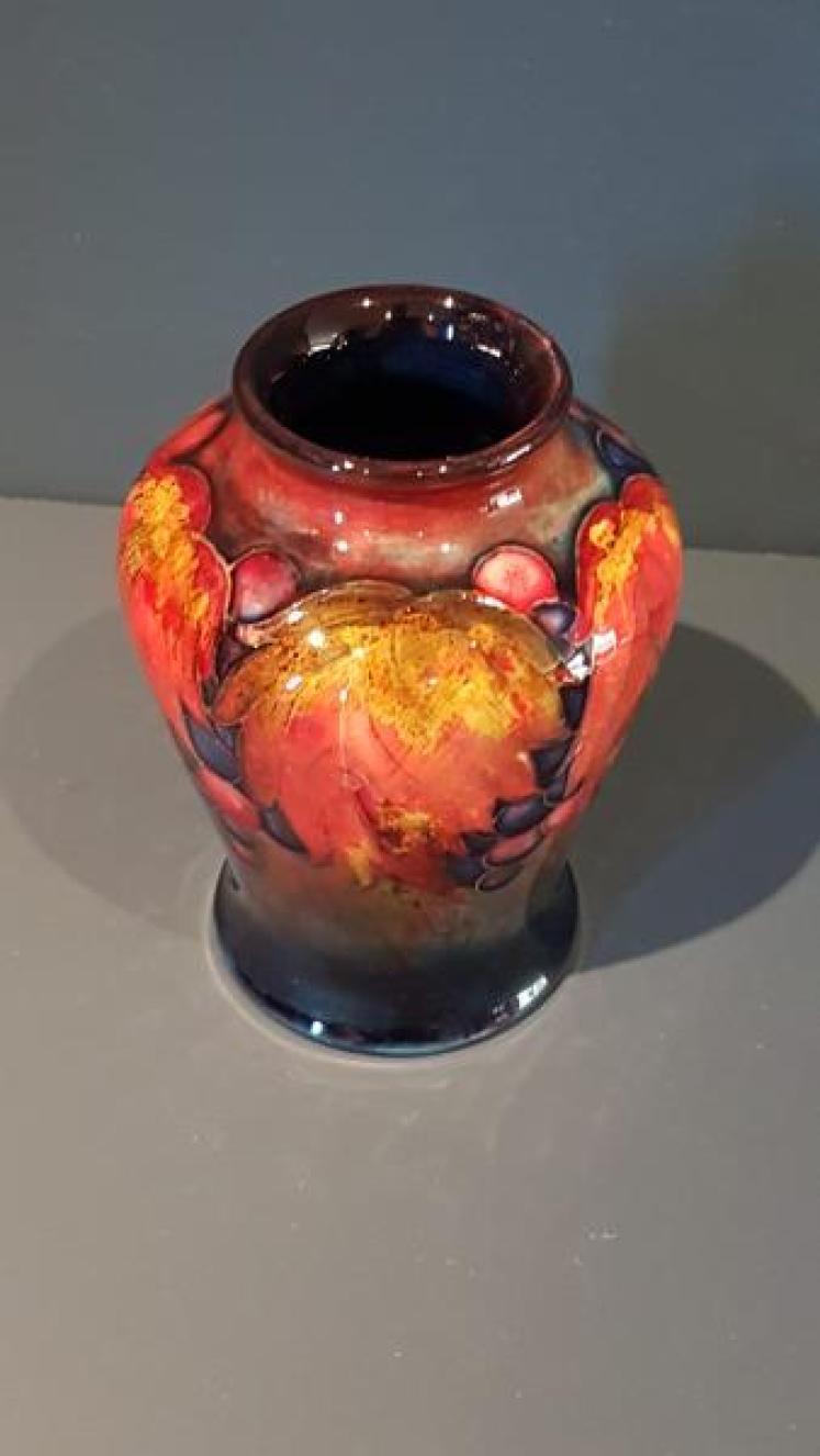 Superb Moorcroft Autumn Leaves and Berries Flambe Vase - Image 2