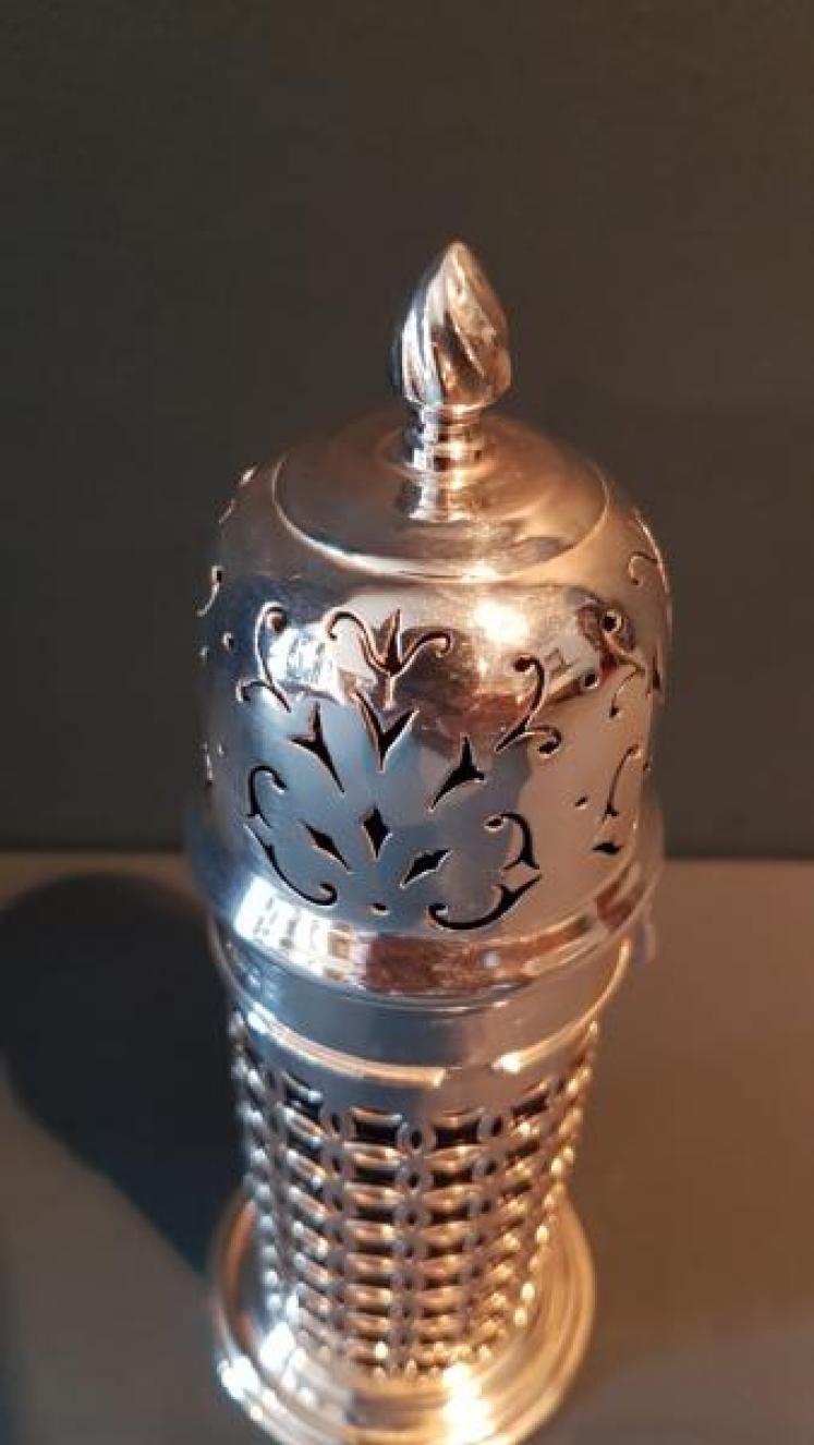 Victorian Silver Country House Sugar Castor - Image 6