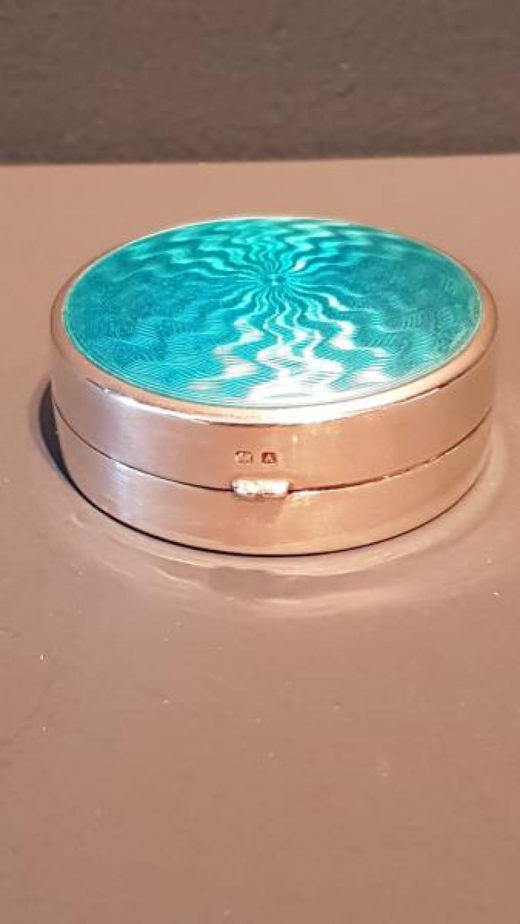 George V Engine Turned Enamel Silver Box - Image 1
