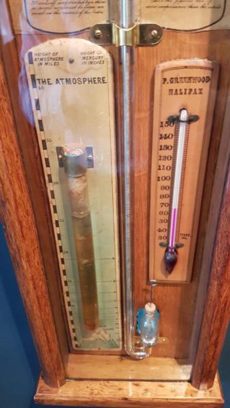 Victorian Oak Cased Admiral Fitzroys Barometer - Image 5