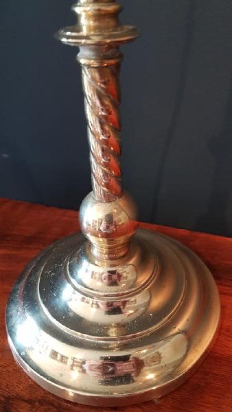 Superb Edwardian Cast Brass Table Lamp and Shade - Image 5