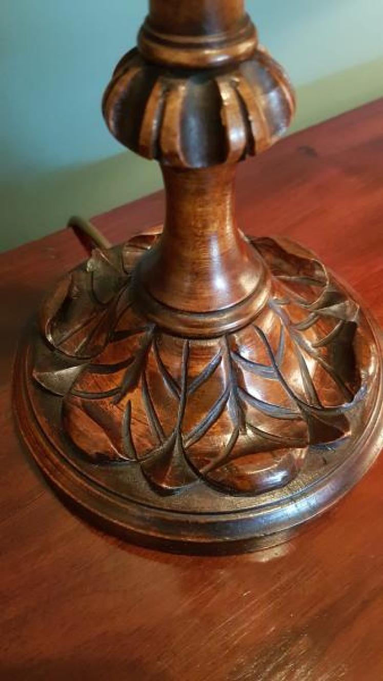 Quality Antique Walnut Table Lamp - Image 3