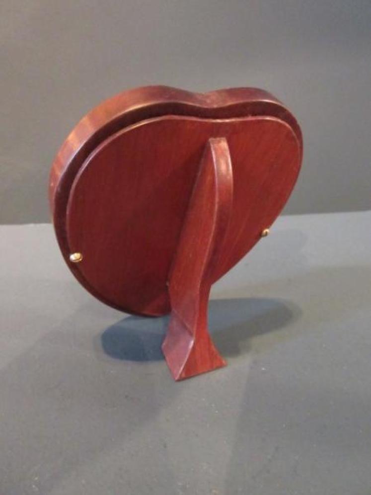 Antique Silver Heart Shaped Photo Frame - Image 4