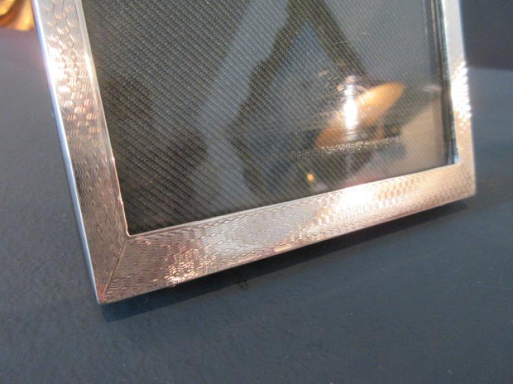 George V Period Silver Engraved Photo Frame - Image 3