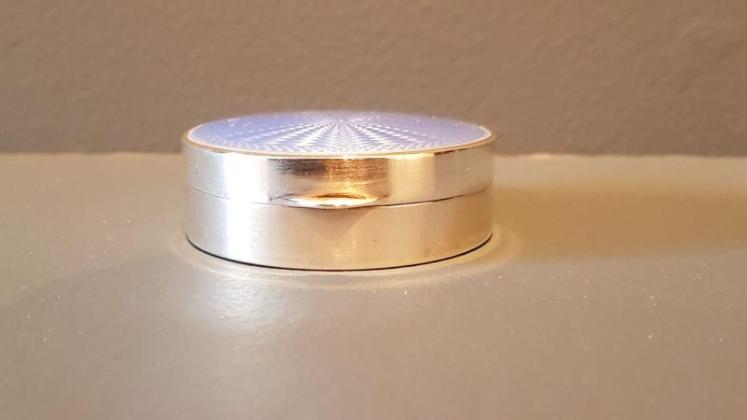 George V Silver Engine Turned Enamel Table Box - Image 5