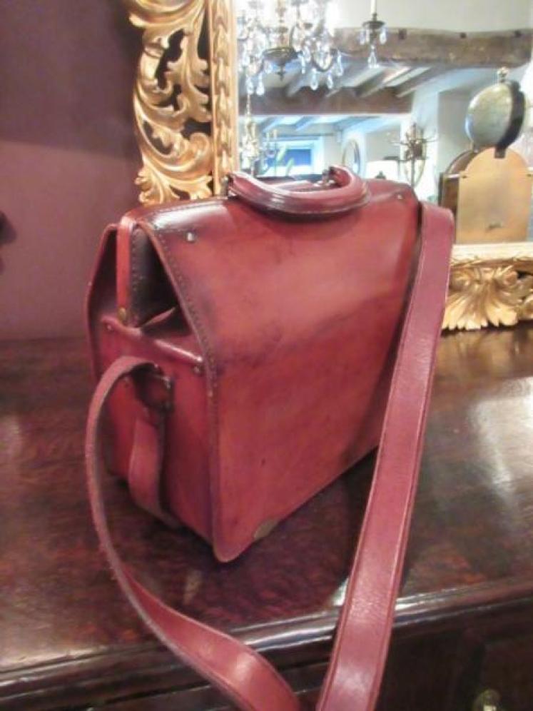 George V Period Leather Ministerial Briefcase - Image 6