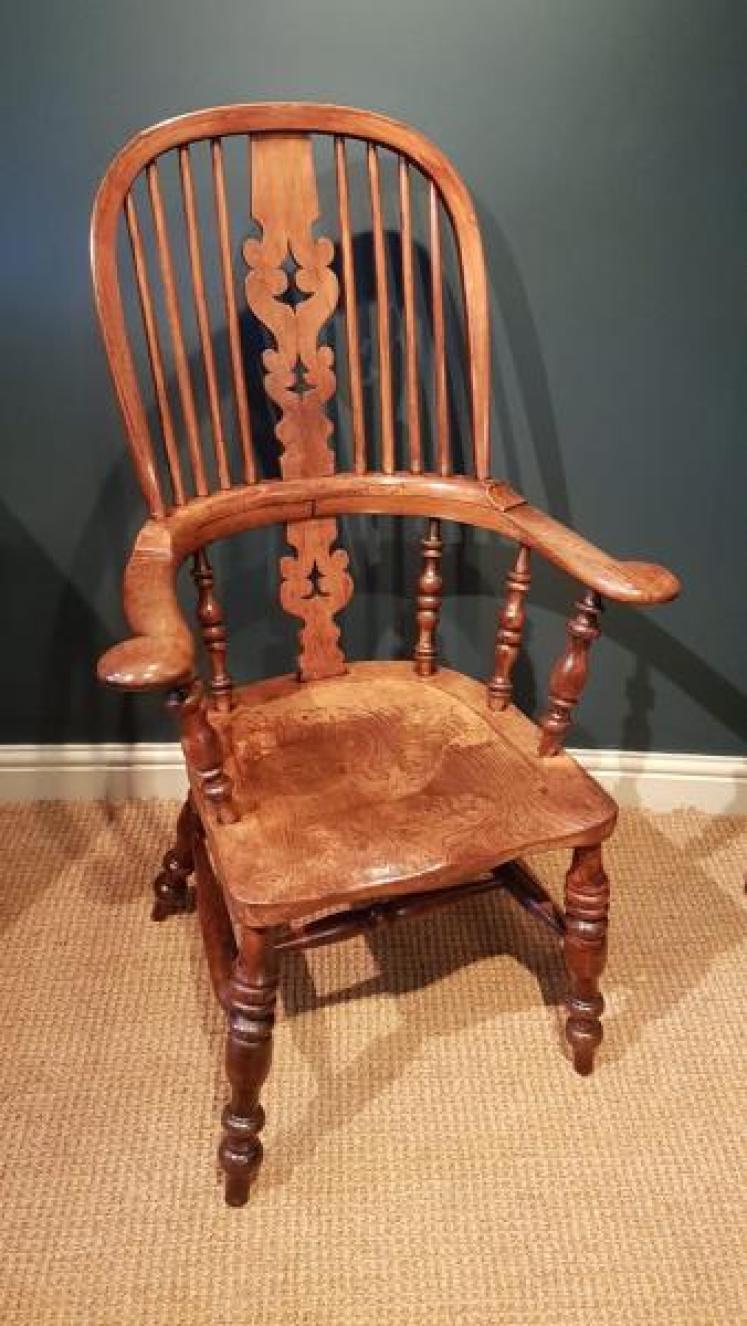 Burr Elm Seat Windsor Chair - Image 1