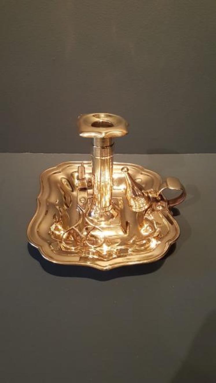 George III Brass Chamber Stick and Accessories - Image 1