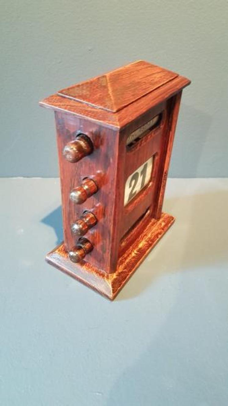 Antique Edwardian Oak Perpetual Desk Calendar - Image 2