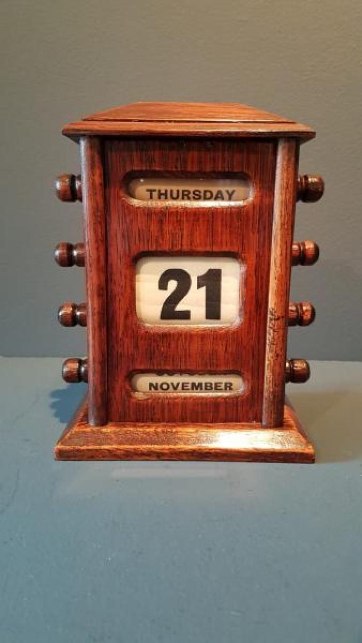 Antique Edwardian Oak Perpetual Desk Calendar - Image 4