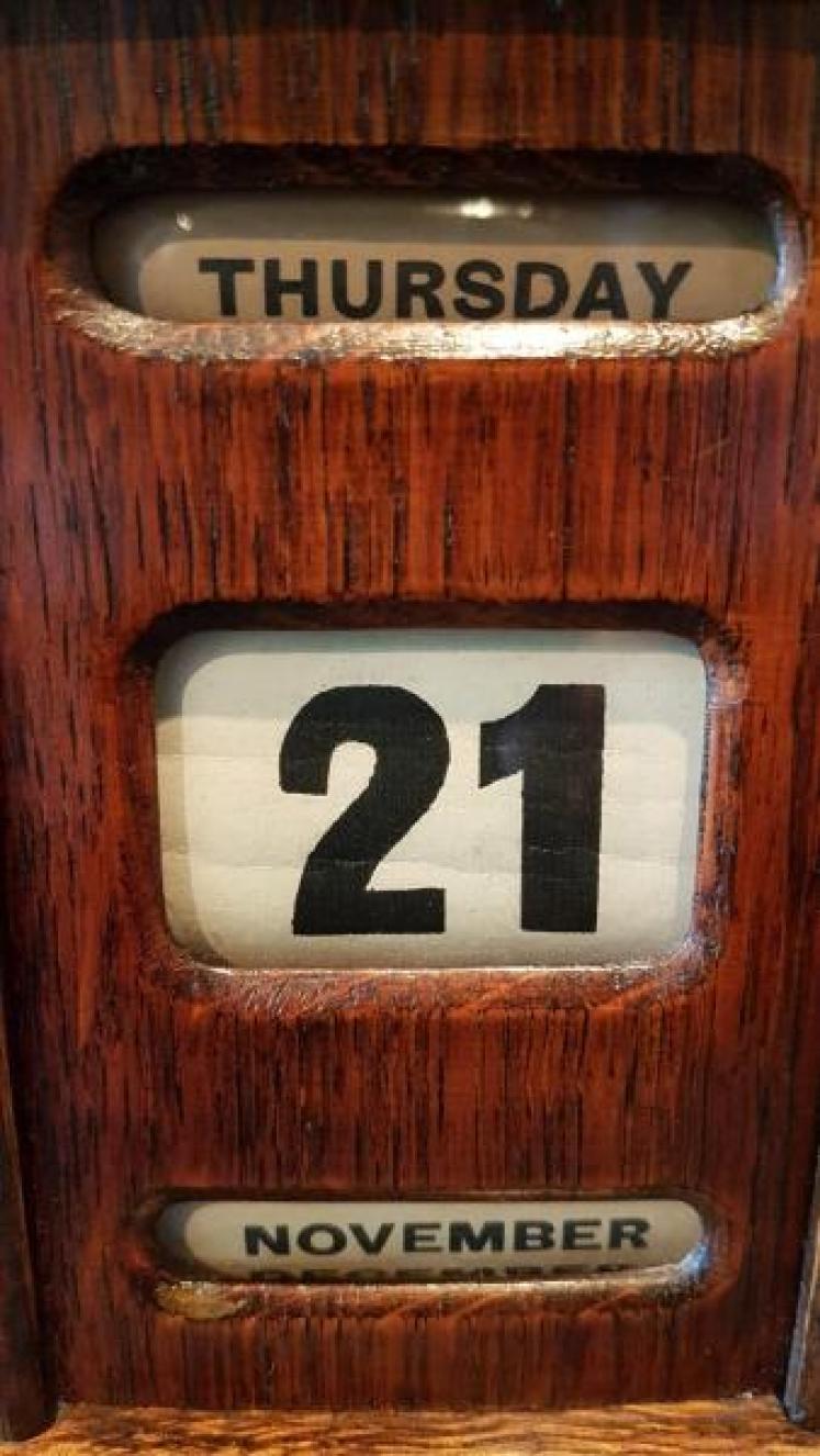 Antique Edwardian Oak Perpetual Desk Calendar - Image 5