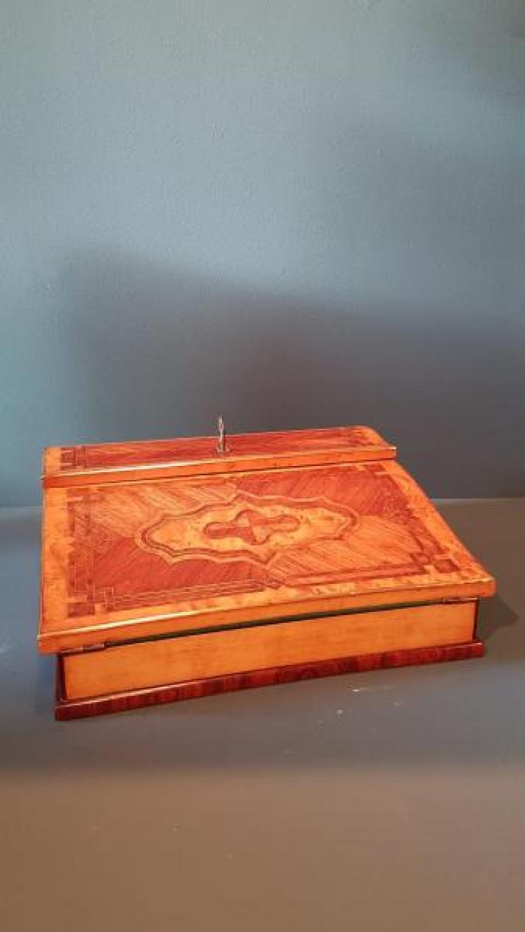Fine Quality Early Victorian Writing Slope  - Image 5