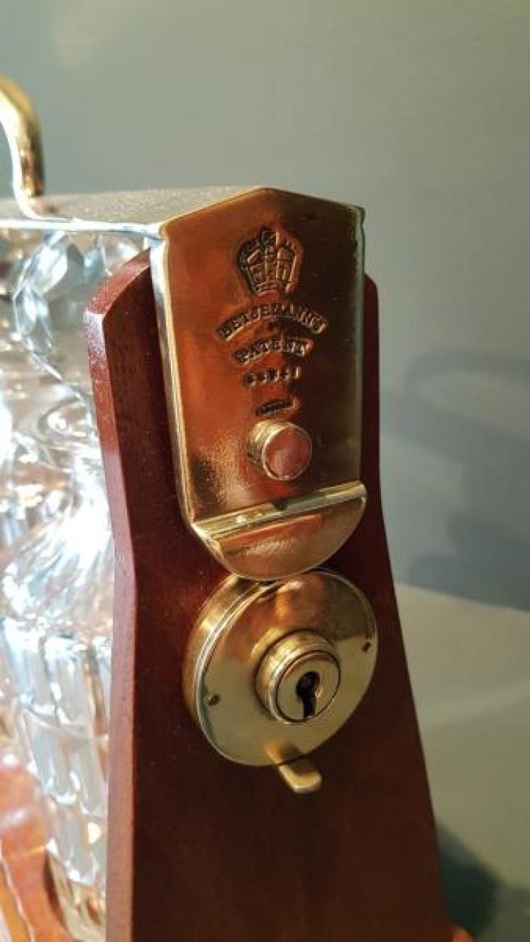 Victorian Mahogany and Brass 3 Bottle Tantalus - Image 5
