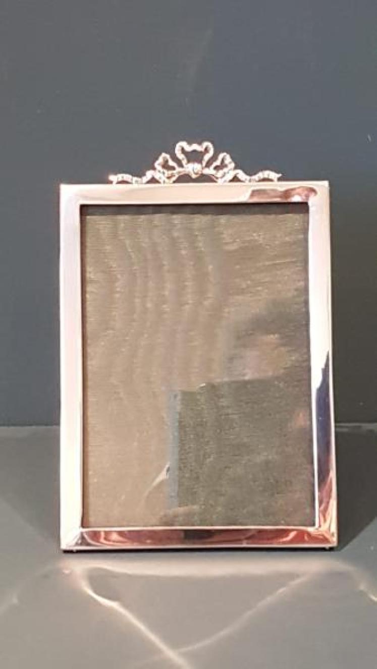 Quality George V Silver Photo Frame  - Image 1