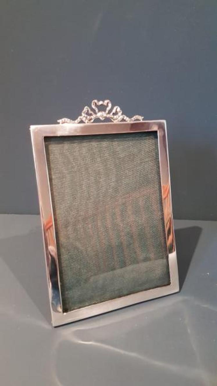 Quality George V Silver Photo Frame  - Image 2