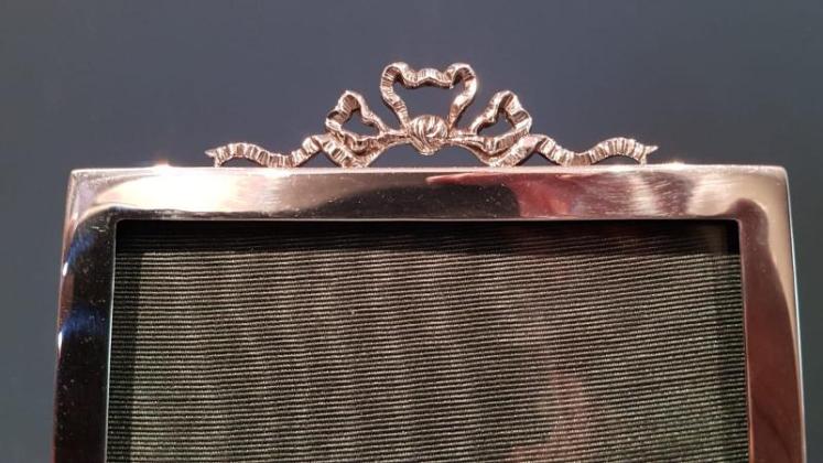 Quality George V Silver Photo Frame  - Image 5