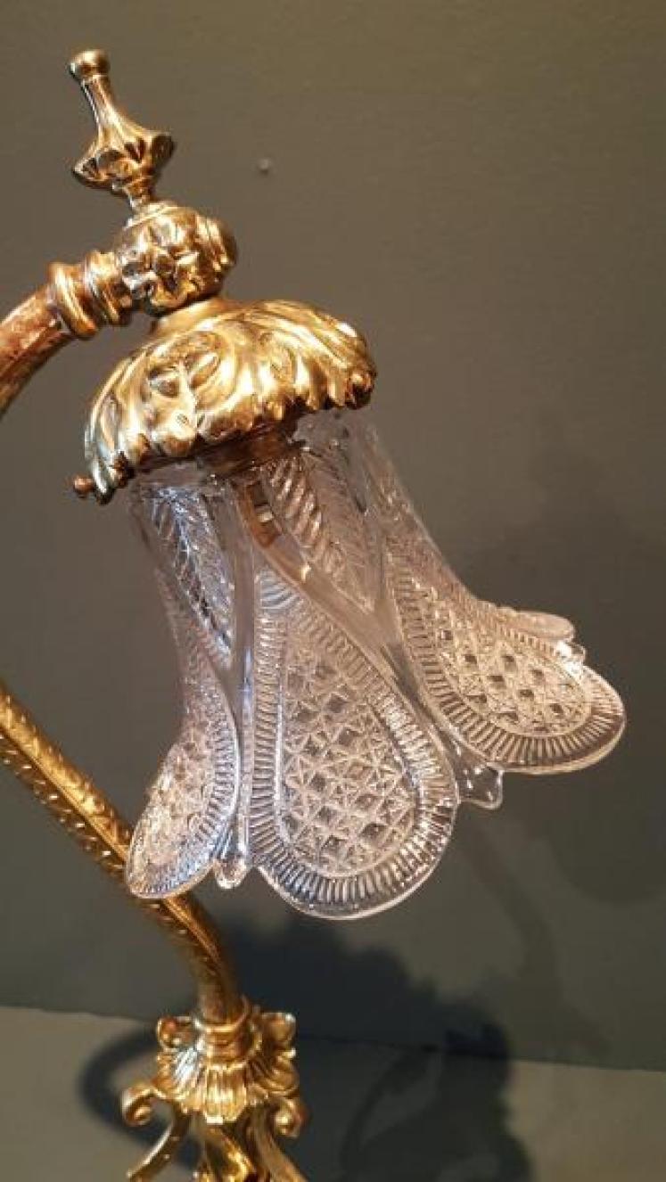 Superb Edwardian Cast Brass Table Lamp and Shade - Image 2