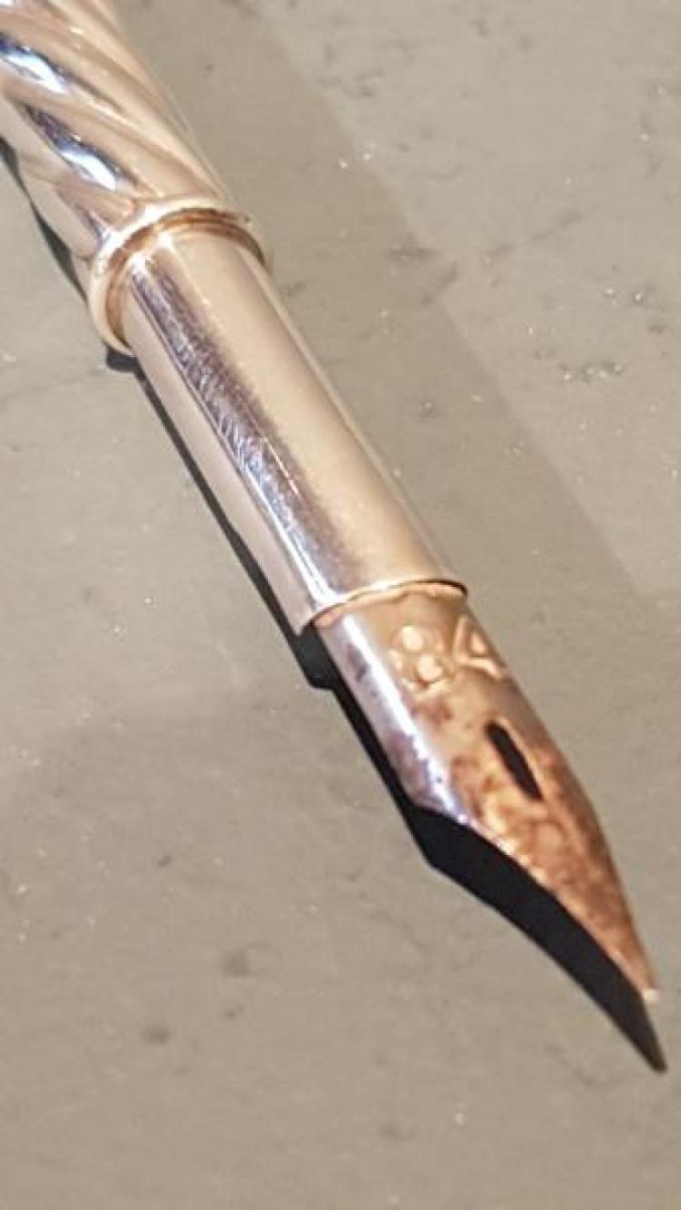 Victorian Silver Pencil and Matching Pen - Image 3