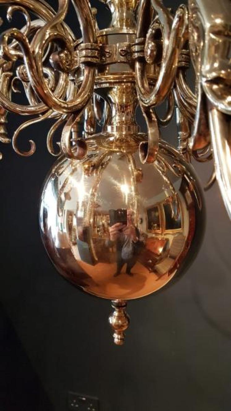 Superb Edwardian Brass Eight arm Chandelier - Image 4