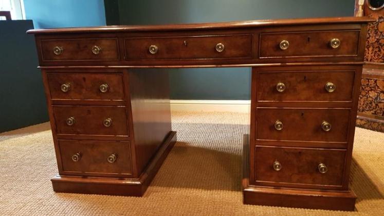 Outstanding Victorian Burr Walnut Pedestal Desk - Image 2