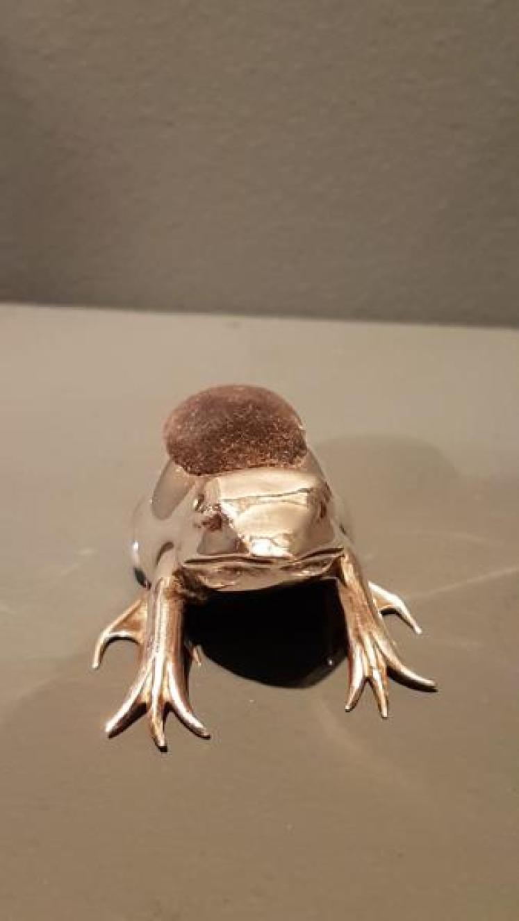Rare Antique Silver Frog Pin Cushion - Image 2