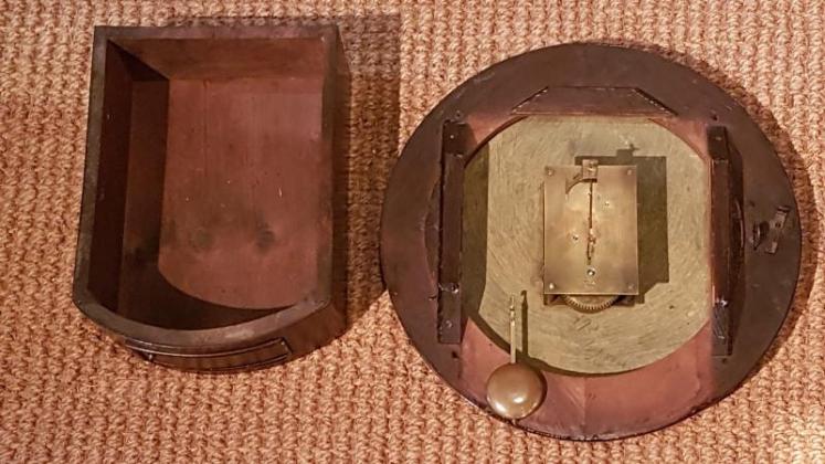 Late Victorian Mahogany English Dial Clock - Image 3
